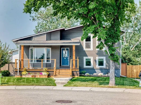 31 W Taylor Way SE, Airdrie, AB T4A 1S4