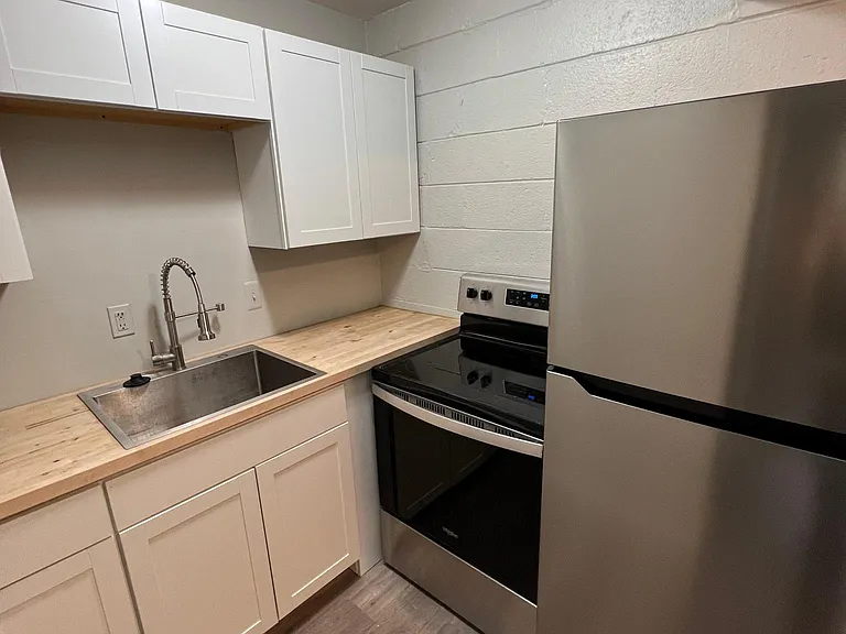 2804 Coolidge Hwy #27 — Photo 4