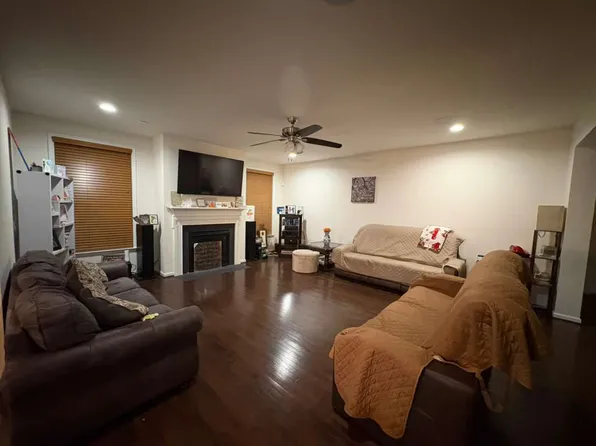 24803 Miners Mill Pl, Aldie, VA 20105
