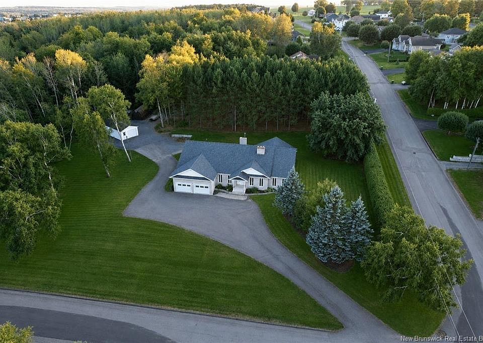 1st image of 5 Ryan Ln