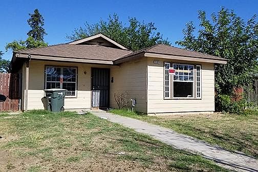 2nd image of 323 N Calaveras St