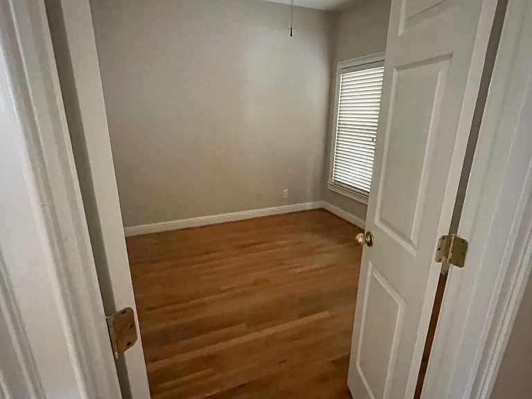 336 Peachtree Ave NE — Photo 5