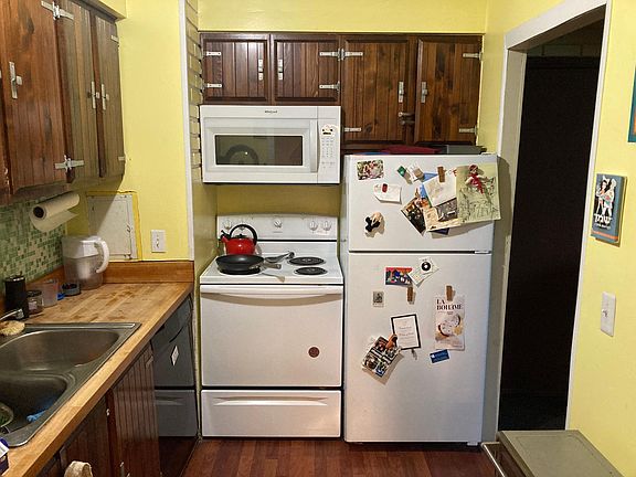 3rd image of 1253 Island Dr
