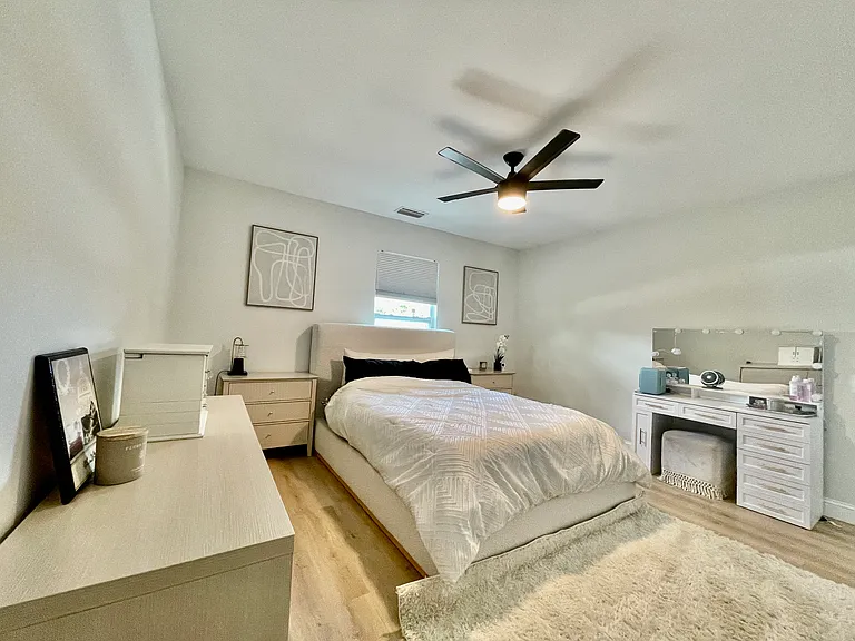 1009 Pinebrook Dr — Photo 7