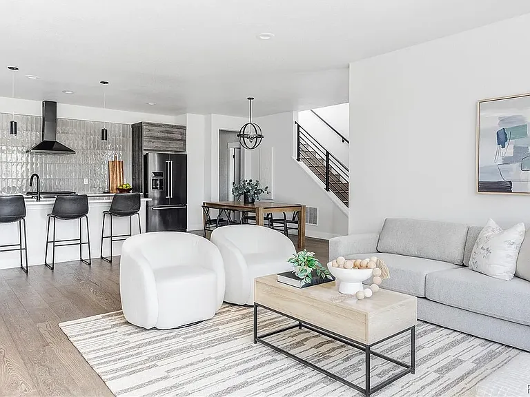 3550 W 62nd Pl — Photo 15