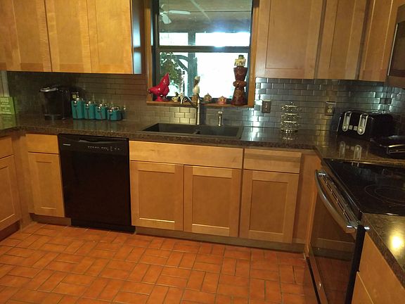 5th image of 1651 Humphrey Ct