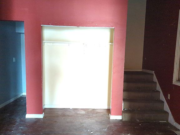 5th image of 302 S Harris Ave