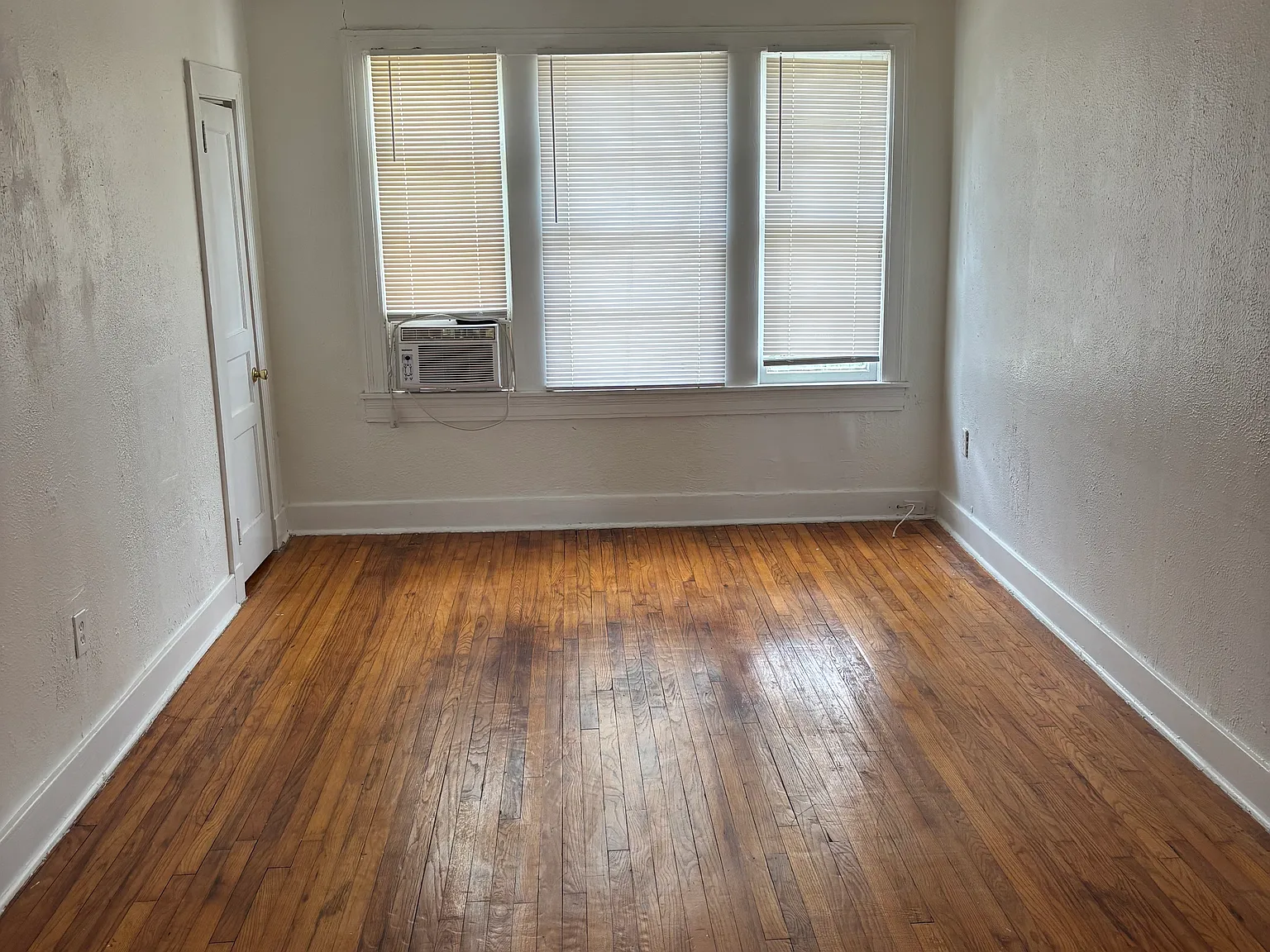 2 bed, 800 sqft, $725 — Photo 1