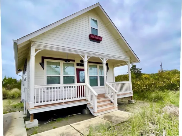 493 Ocean Spray Street SW #D, Ocean Shores, WA 98569