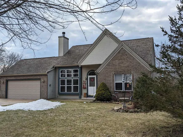 W10344 Church Rd, Waupun, WI 53963