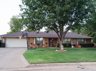 309 Quail Run N, Altus, OK 73521