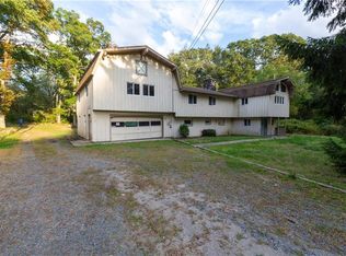 270 Brayton Rd, Tiverton, RI 02878