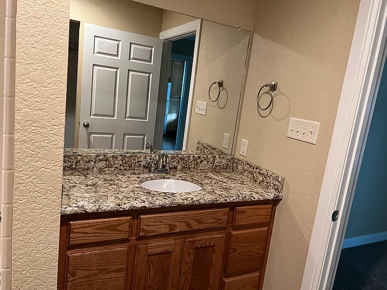 206 E 5th Ave #206 — Photo 5