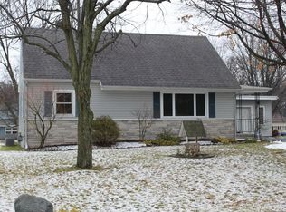 16 Madera Dr, Rochester, NY 14624