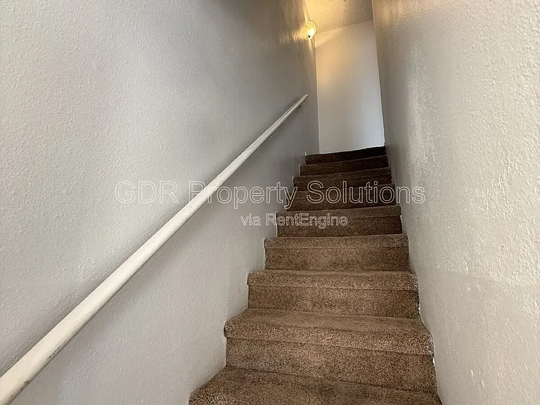 1928 Buena Vista Dr SE #A — Photo 7