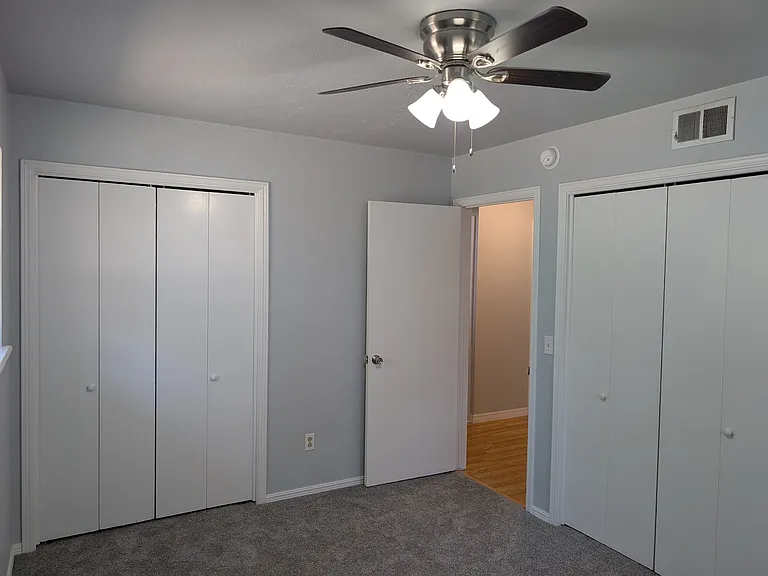 313 Davis Cir — Photo 10