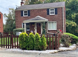 981 Elizabeth St, Pittsburgh, PA 15221