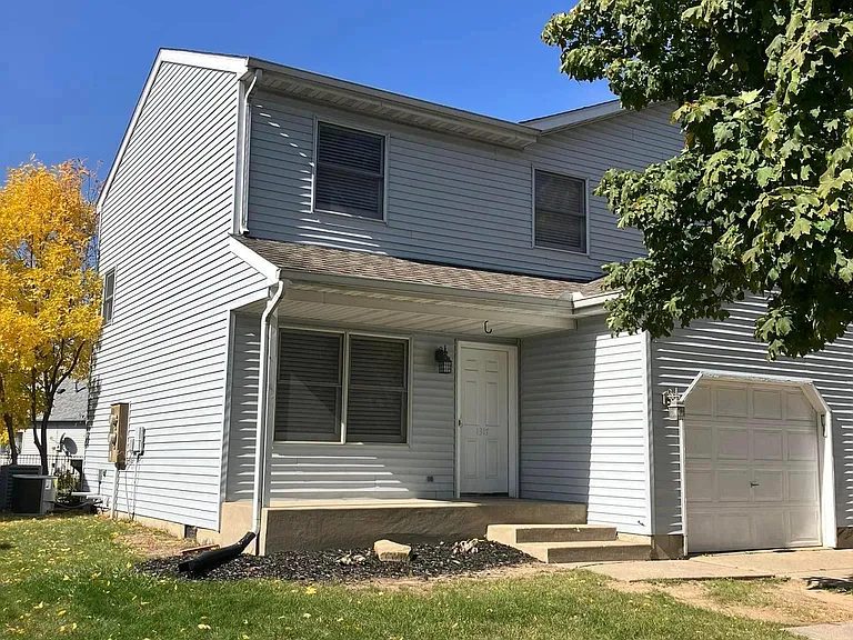 1317 Sturdy Rd — Photo 1