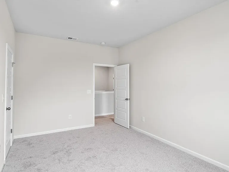 141 Cypress Hollow Dr — Photo 13