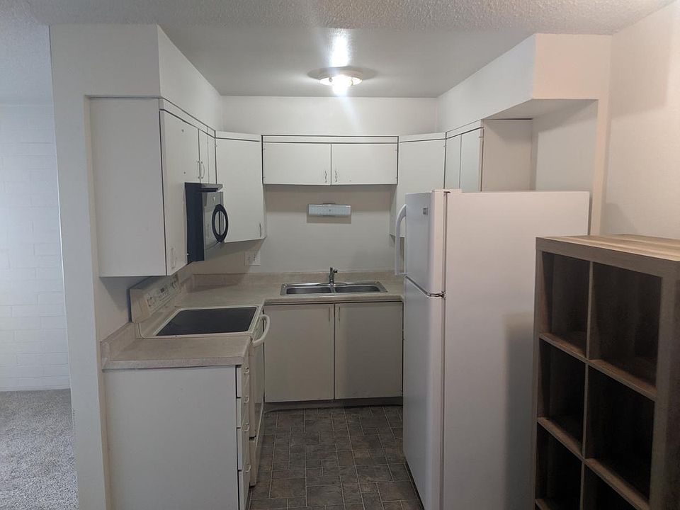 2nd image of 275 C St APT 12