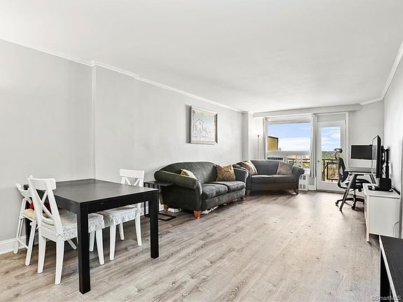 2nd image of 91 Strawberry Hill Ave #1032