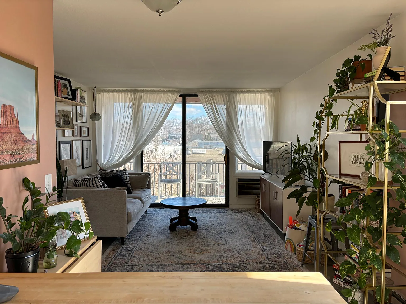 1 bed, 642 sqft, $1,350 — Photo 1