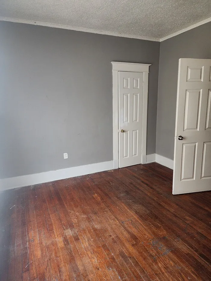 Building Photo - 1066 Greenlaw Ave