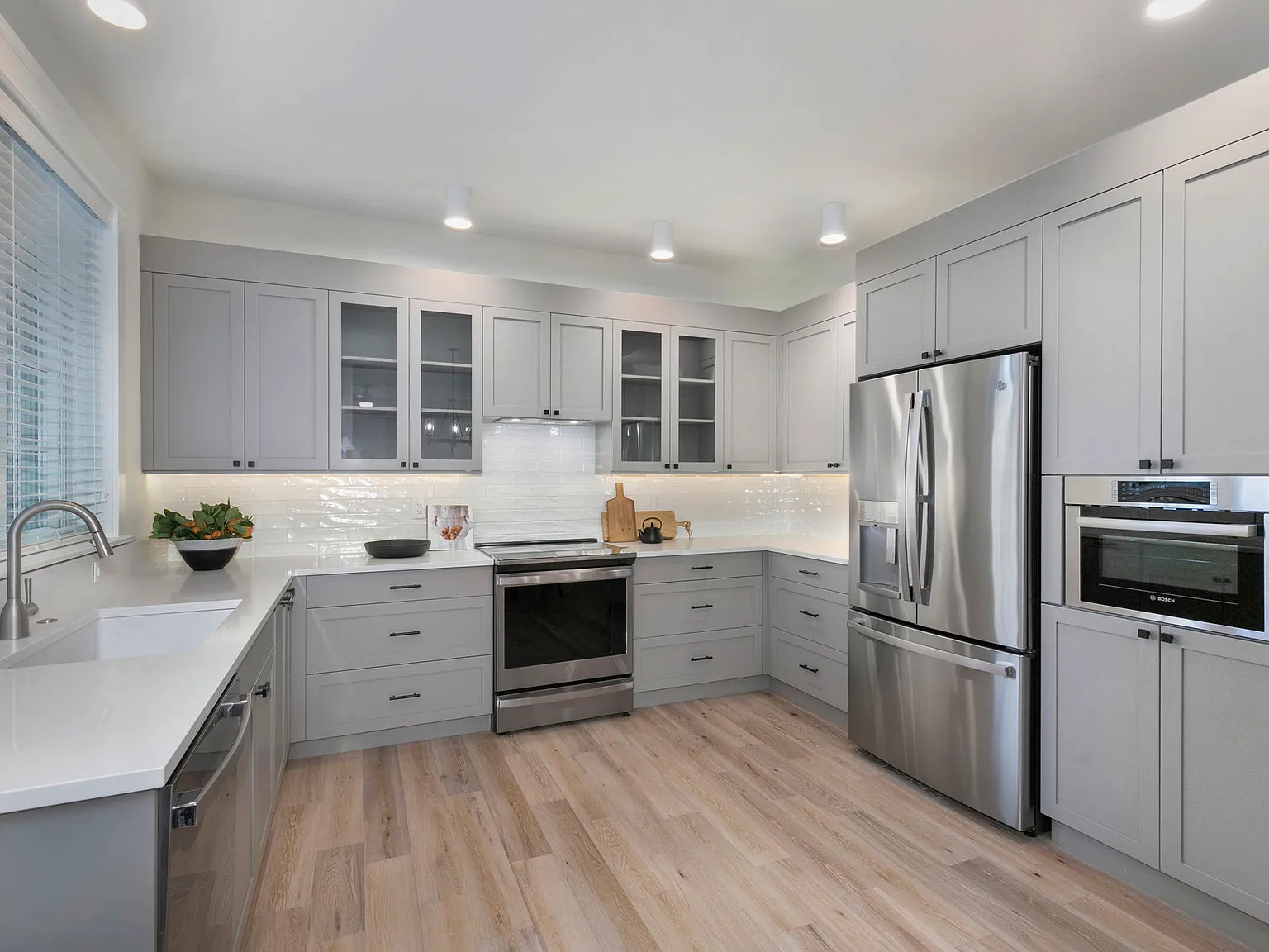 2 bed, 1192 sqft, $3,995 — Photo 4