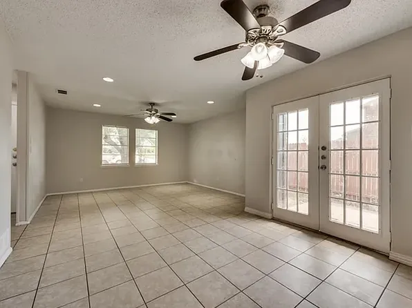 716 Prairie Creek Dr #716, Princeton, TX 75407