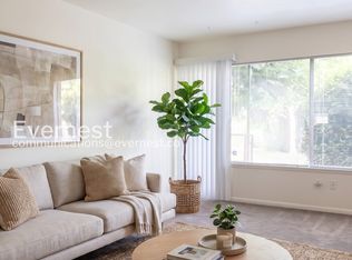 10106 NE 185th St APT 103, Bothell, WA 98011