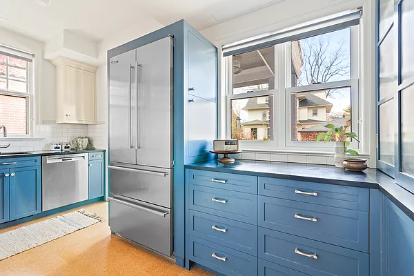Sold by SERHANT. | media 5