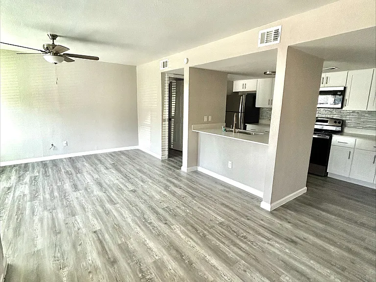 Athena Garden Apartments — Photo 49