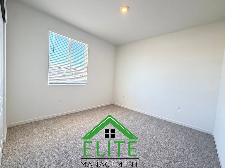 2508 Golden Bear St — Photo 7