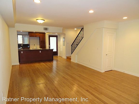 4th image of 5056 Laurel Canyon Blvd #109