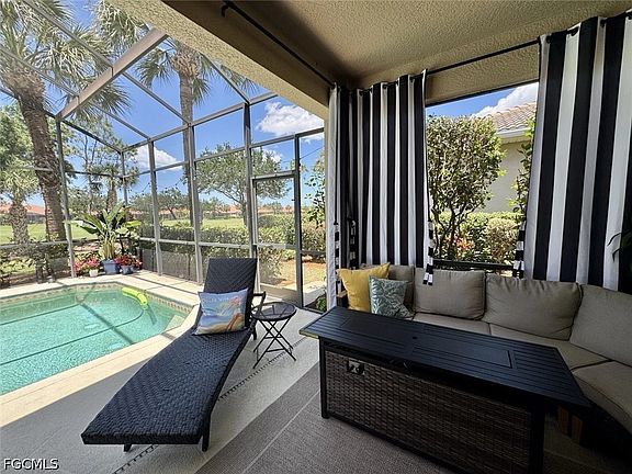 3rd image of 9344 Trieste Dr