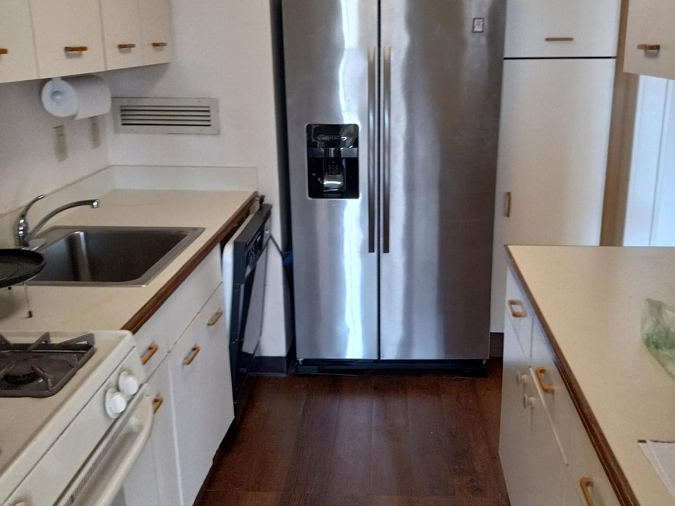2nd image of 1270 North Ave