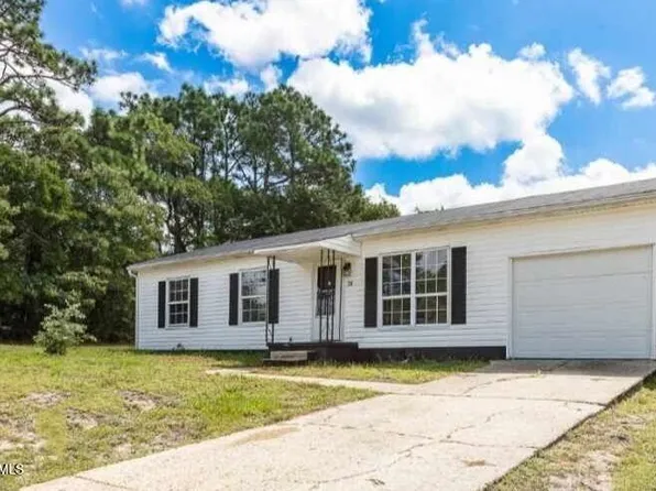 18 Crown Point Road, Hubert, NC 28539