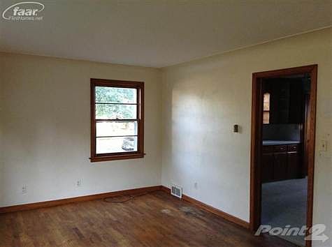 3rd image of 116 Stratford Dr