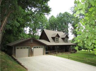 3587 Smith Rd, Nashville, IN 47448