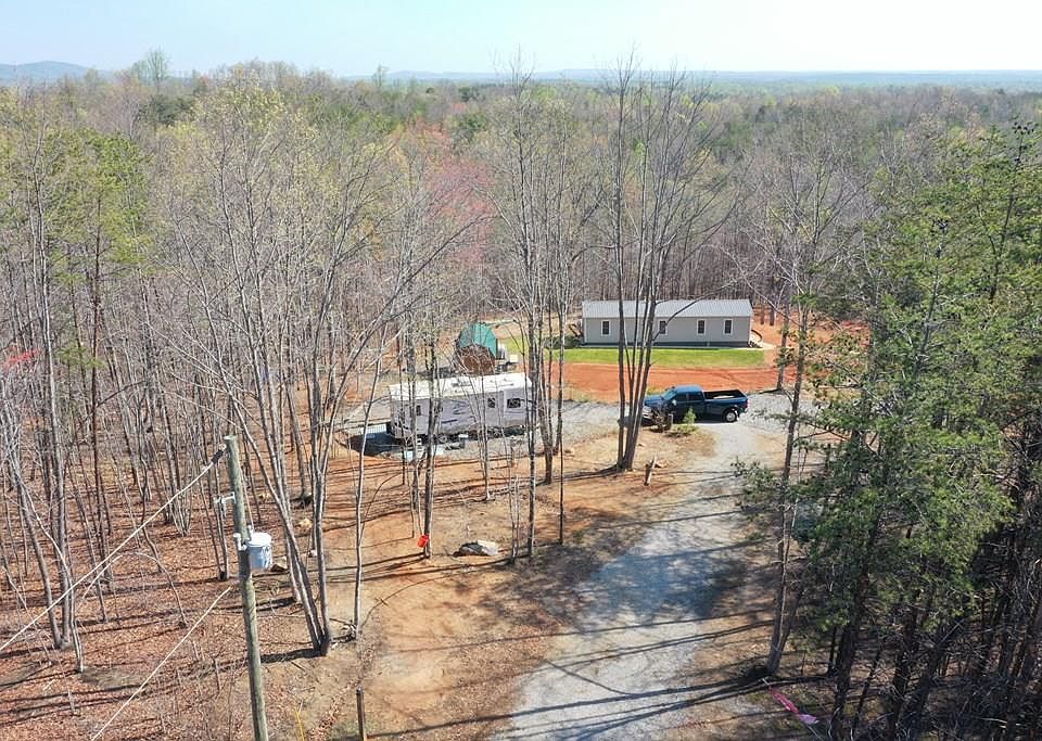 1st image of 127 Hairfield Ln