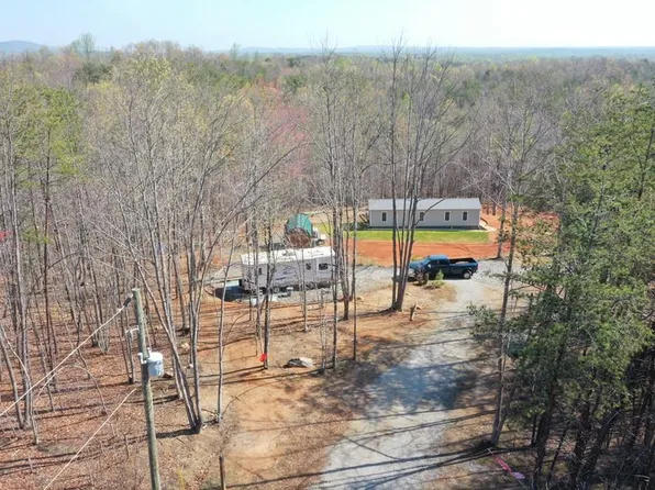 127 Hairfield Ln, Axton, VA 24054