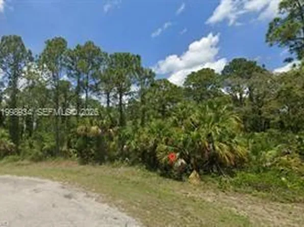 8008 Vega Ct, Labelle, FL 33935
