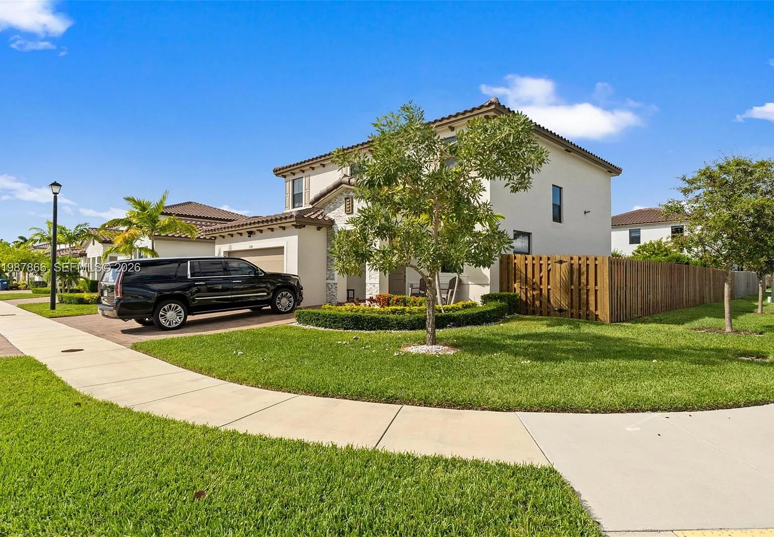 Estates At Silver Palm — Photo 3