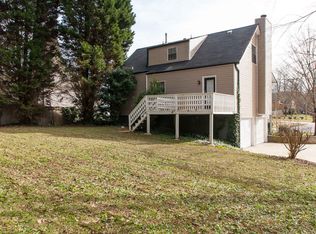 2440 Wood Meadows Dr, Peachtree Corners, GA 30092