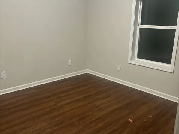 1242 Ida Woods Ln, Lawrenceville, GA 30045