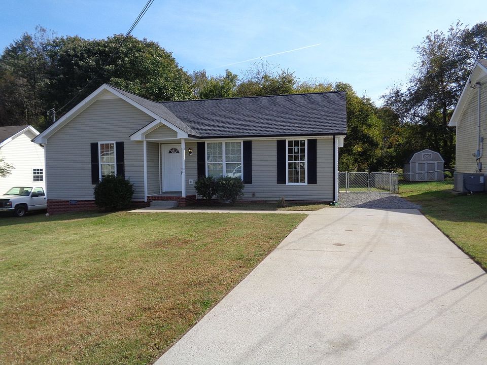 1st image of 169 Monarch Ln