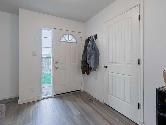 3rd image of 750 N Heritage Blvd W #3