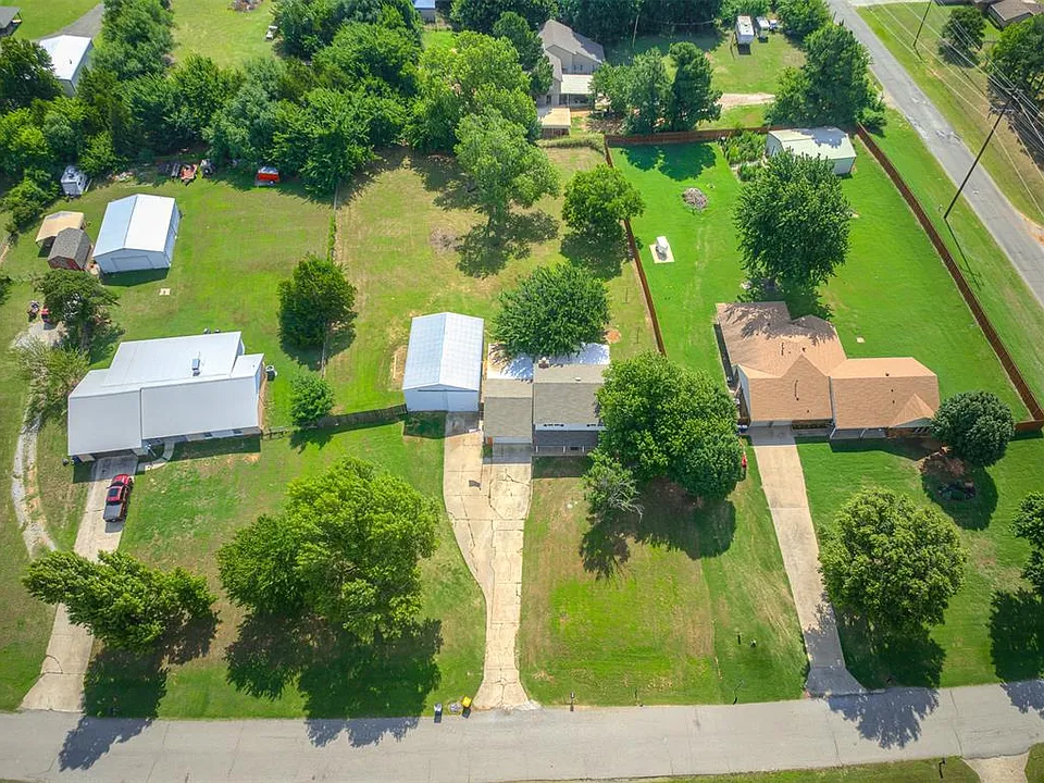 1170 Mockingbird Cir