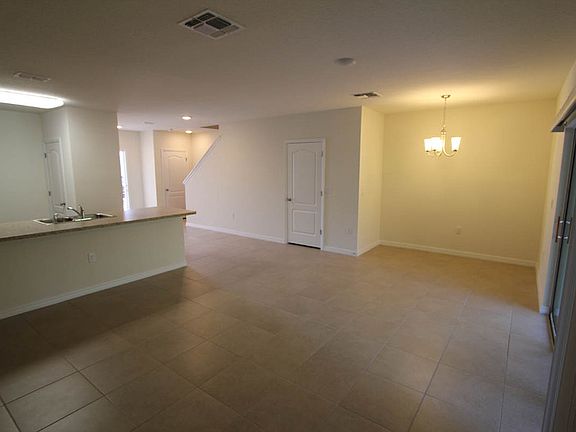 5th image of 451 Arbor Lakes Dr