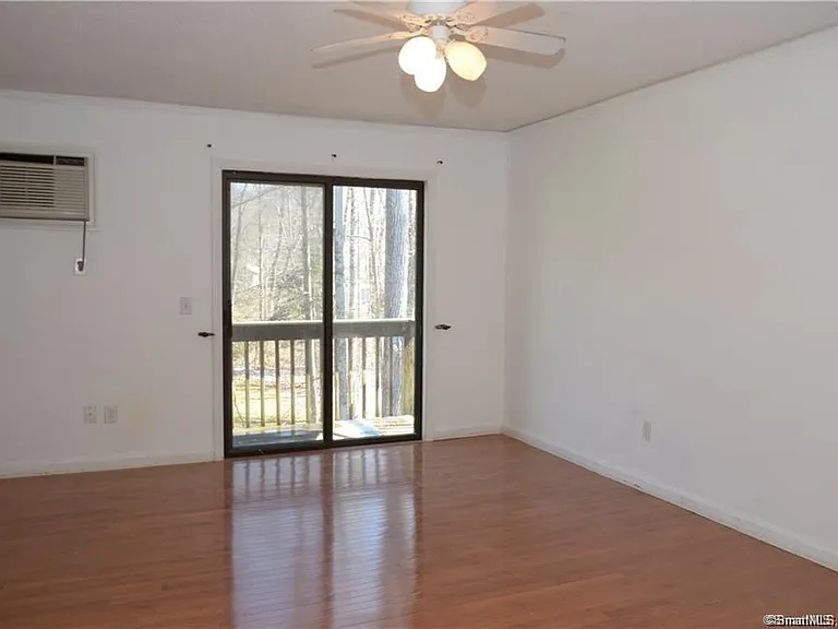 223 Flanders Rd #8 — Photo 9
